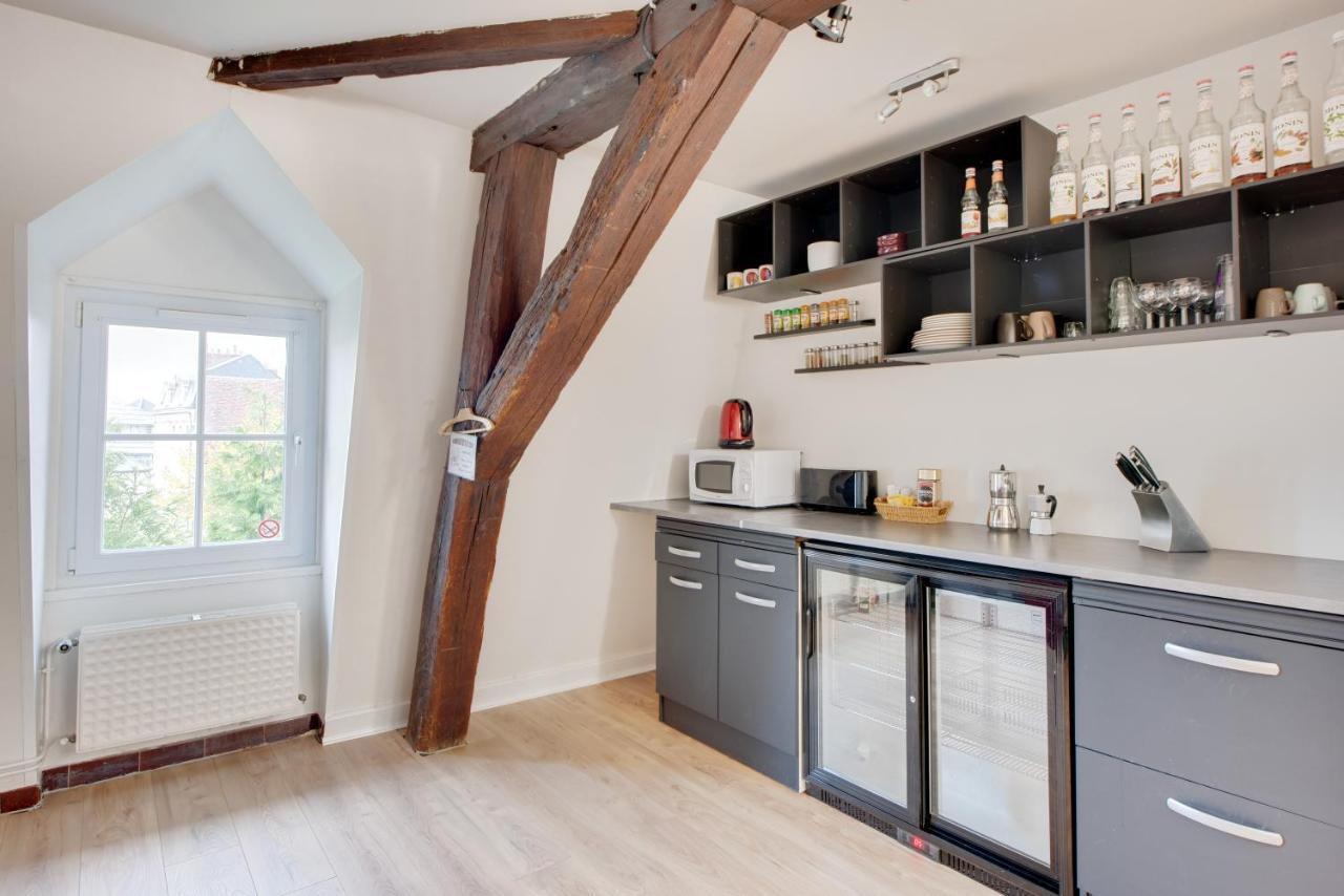 Le Grand Mirebeau - Parking Prive Apartamento Bourges Exterior foto