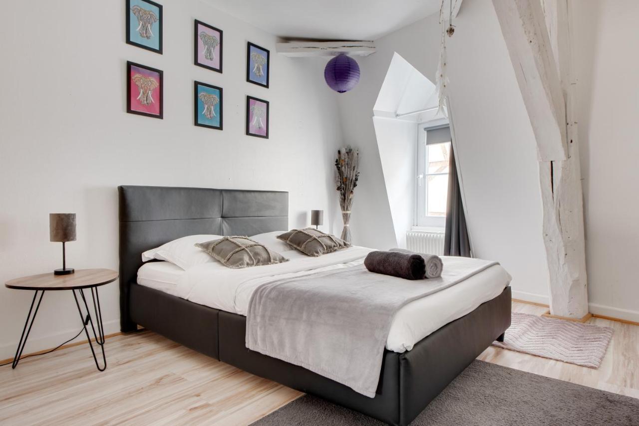 Le Grand Mirebeau - Parking Prive Apartamento Bourges Exterior foto